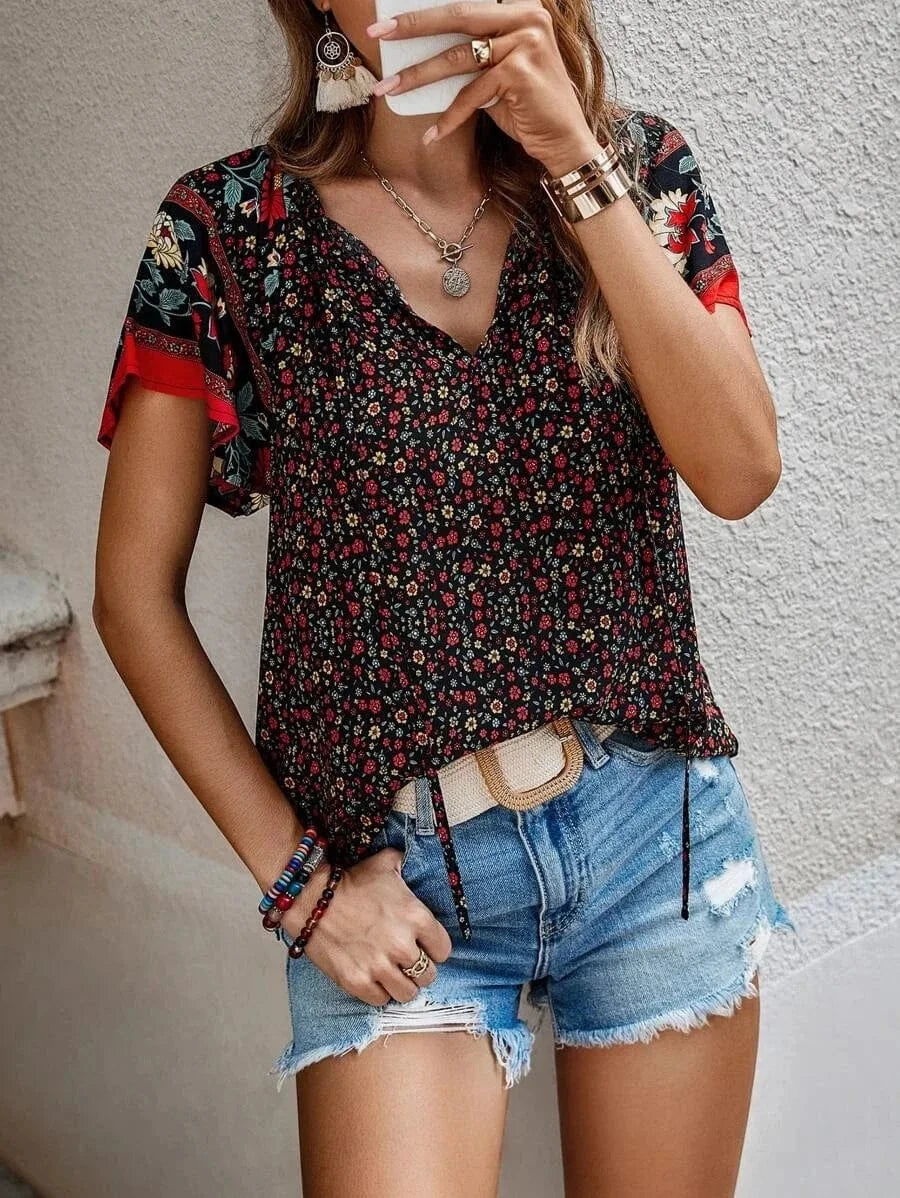 Wholesale Summer Vintage Outfits Petal Sleeve  Print Woman Tops Fashionable Elegant Blouses  Womens T-Shirt