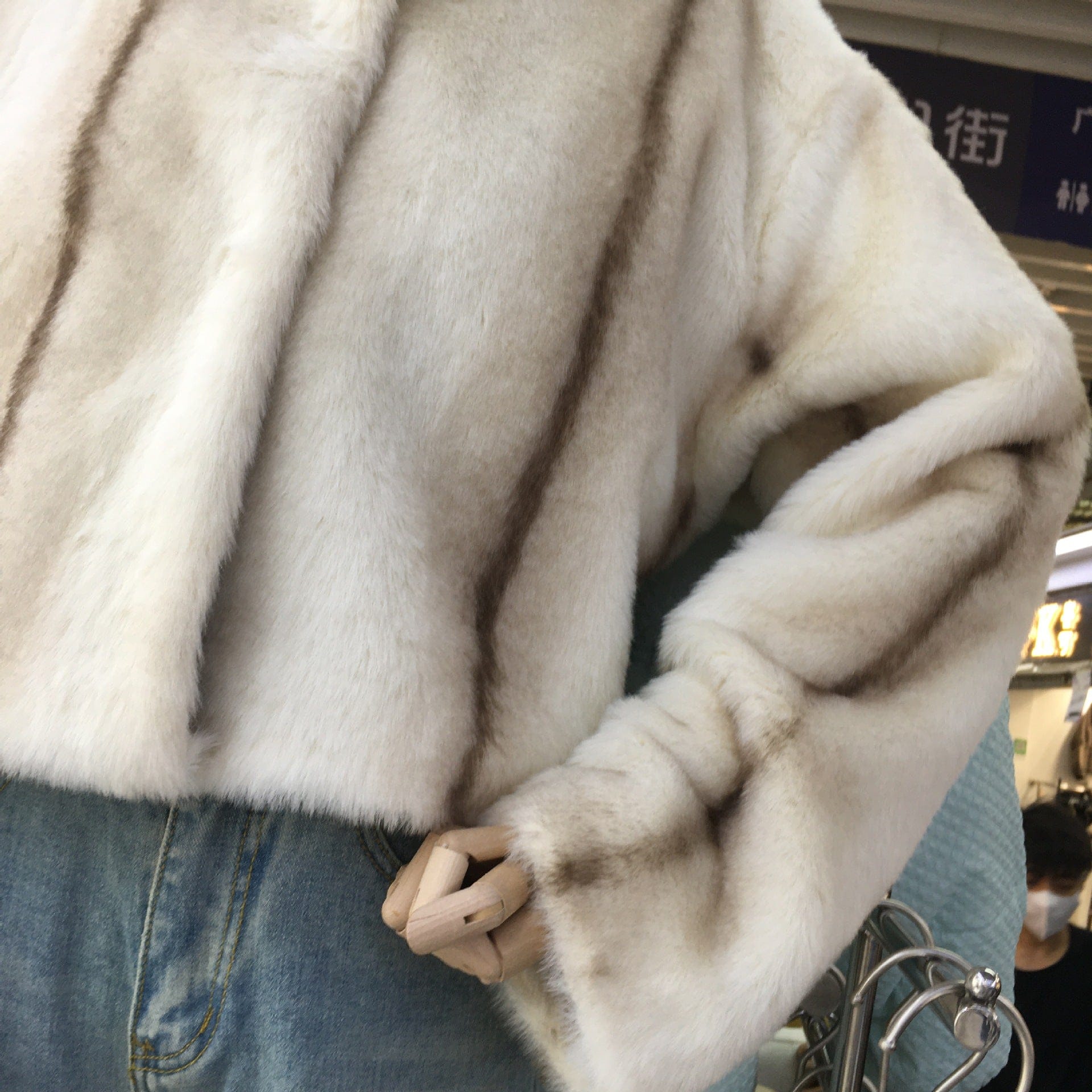 Winter 2022 new warm collar mink fur print stripe fur coat women's fashion lady fur coat
