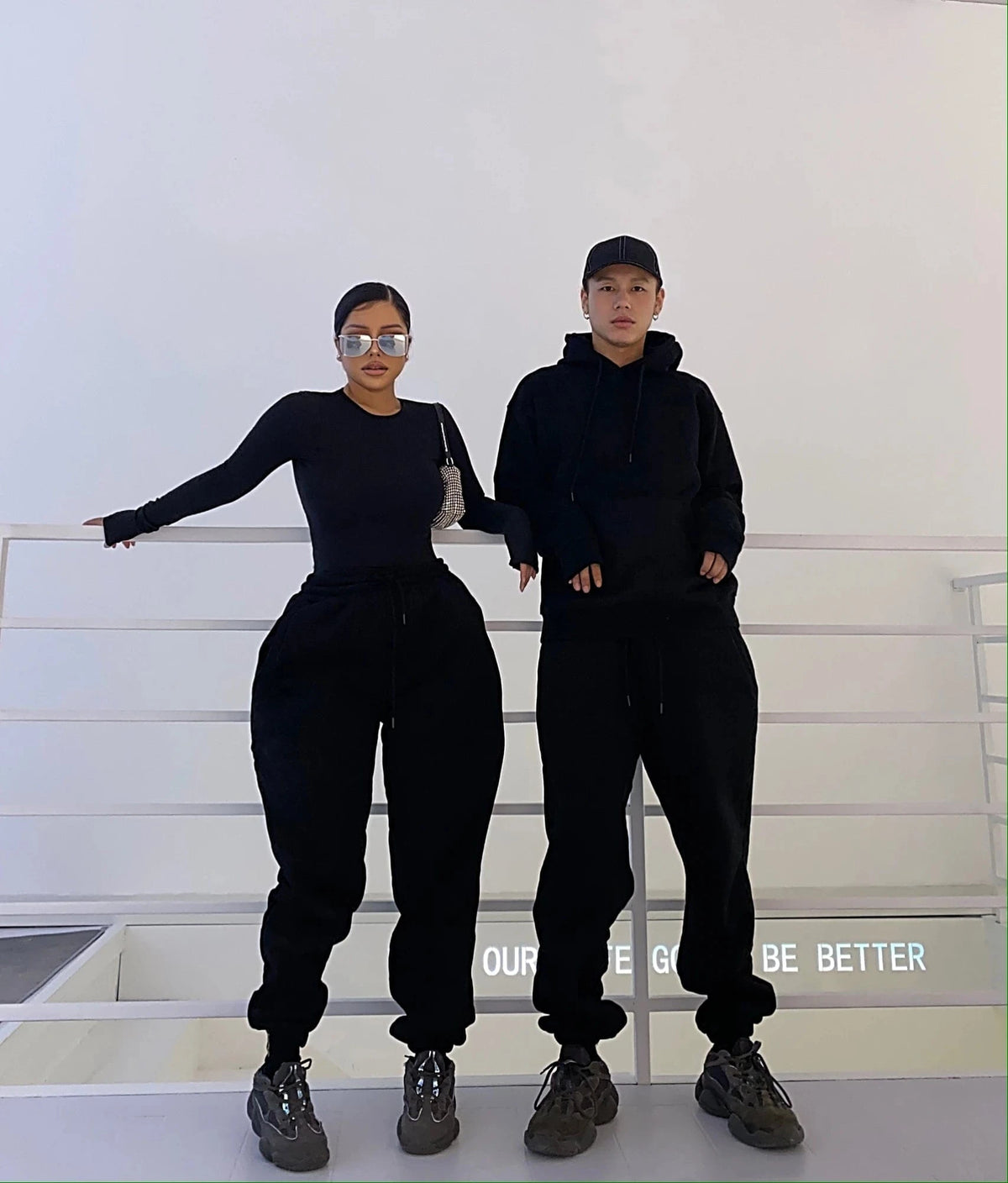 Winter Two Piece Pant Set Women Long Sleeve Hoodie Lounge Set 330GSM Fleece Anti Pilling Jogger Sweat Pants