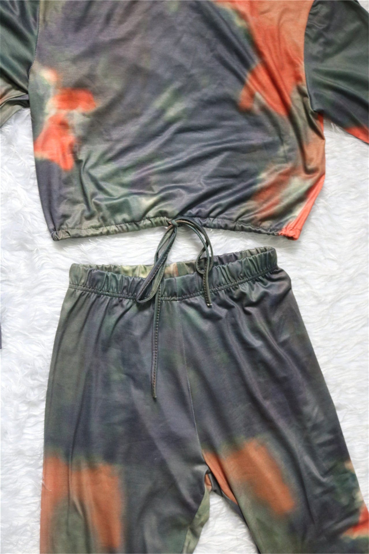 Women's 2 Piece Outfits Long Sleeve Crop Top Pullover Sweatshirt Jogger Pants Sweatsuit