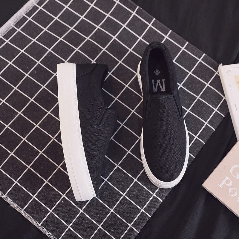 Women US7.5/EU39 / Black+White Simple Design China Wholesale Candy Color Slip on Sneaker Trendy Canvas Shoes