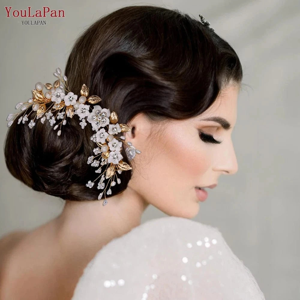 YouLaPan HP337 White Flower Hair Jewelry for Wedding Accessories , Sparking Crystal Rhinestone Bridal Hair Comb, Women Tiaras