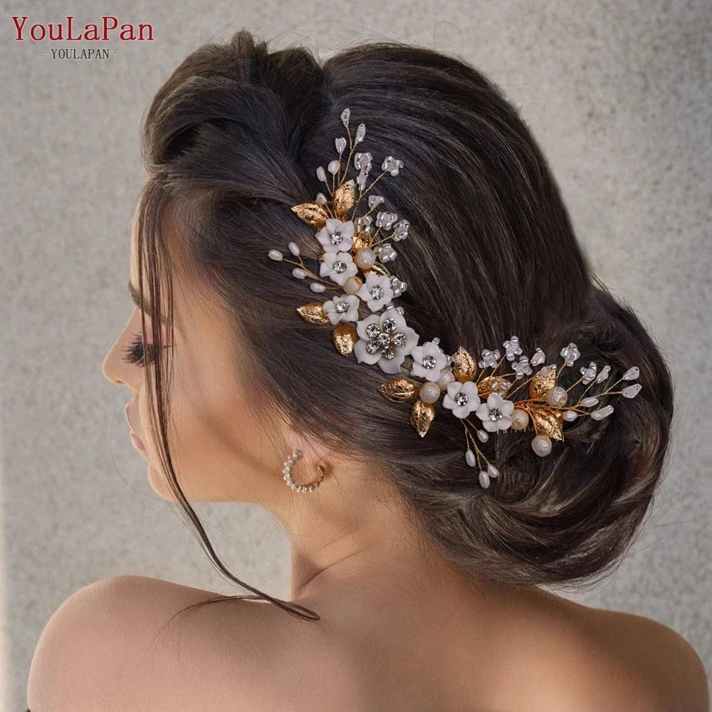 YouLaPan HP337 White Flower Hair Jewelry for Wedding Accessories , Sparking Crystal Rhinestone Bridal Hair Comb, Women Tiaras