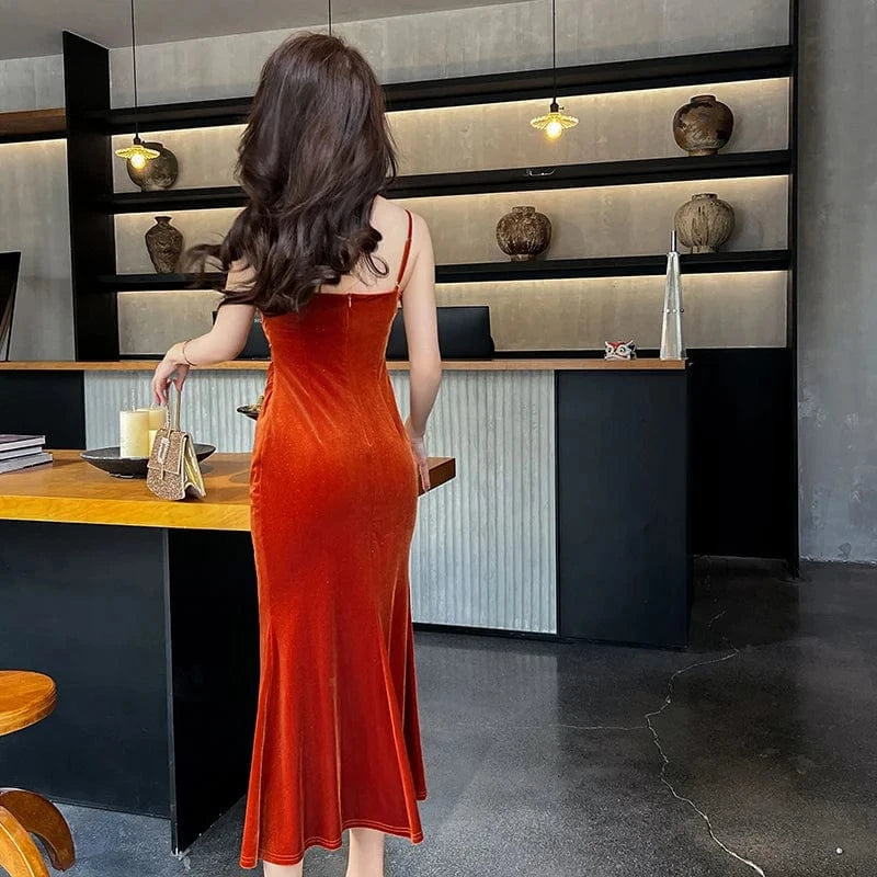 ZYHT 21039 Diamond Buckle Spaghetti Straps Casual Corset Party Dress Backless Sexy Velvet Slip Fishtail Dress
