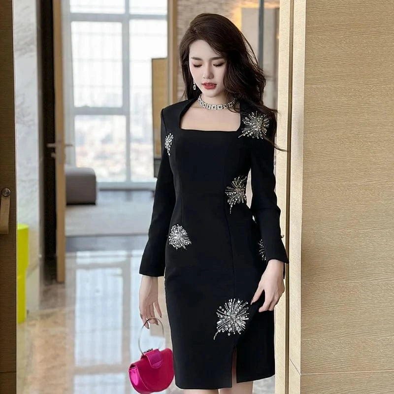 ZYHT 50705 Long Sleeve Casual Dress Spring and Autumn Black Floral Pattern Slit Dress with Pearl Sequins Waist Slimming Feature