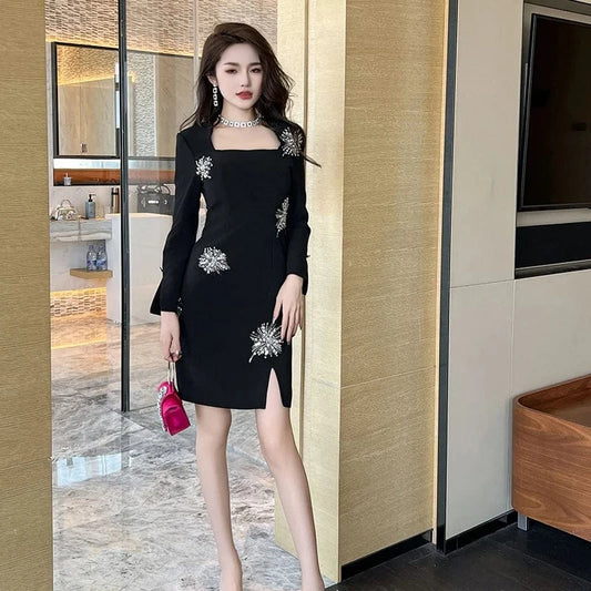 ZYHT 50705 Long Sleeve Casual Dress Spring and Autumn Black Floral Pattern Slit Dress with Pearl Sequins Waist Slimming Feature